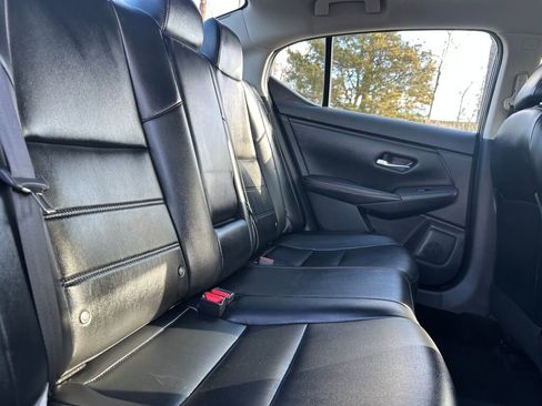 Used 2023 Nissan Sentra SR w/ SR Premium Package image 24