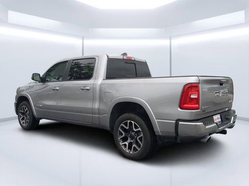 Used 2025 RAM 1500 Laramie AWD/4WD image 5