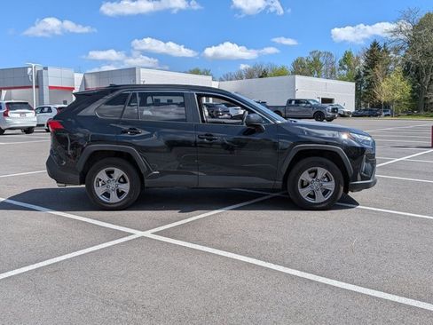 Used 2025 Toyota RAV4 LE image 4