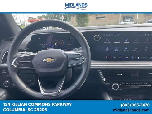 Used 2025 Chevrolet Tahoe LT AWD/4WD image 13