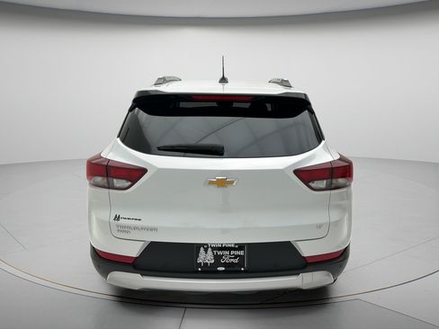 Used 2025 Chevrolet TrailBlazer LT w/ Driver Confidence Package AWD/4WD image 5