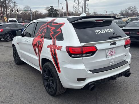 Used 2017 Jeep Grand Cherokee SRT image 6