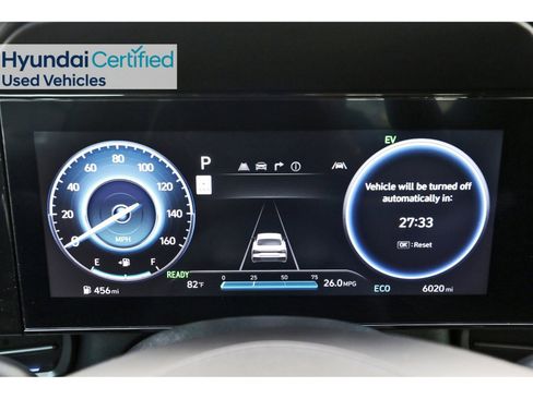 Certified 2025 Hyundai Elantra SEL FWD image 17