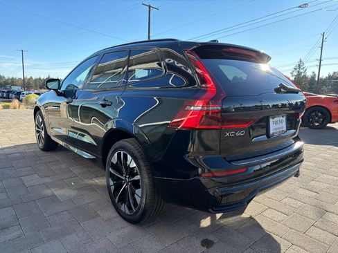 Used 2026 Volvo XC60 B5 Plus AWD/4WD image 5