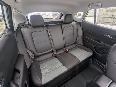 New 2026 Chevrolet Trax LT image 14