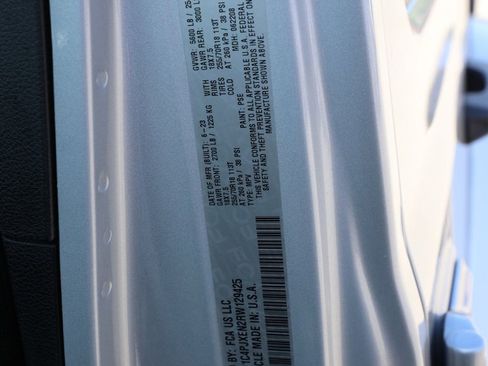 Used 2024 Jeep Wrangler Sahara image 33