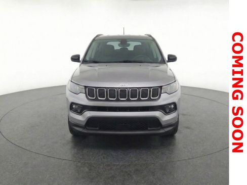 Used 2022 Jeep Compass Latitude image 5