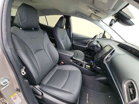 Used 2020 Toyota Prius Prime Limited image 26