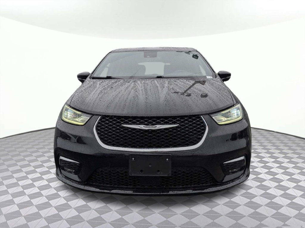 Used 2025 Chrysler Pacifica Select FWD image 7