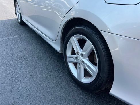 Used 2014 Toyota Camry SE FWD image 28