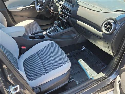 Used 2022 Hyundai Kona SE FWD image 18