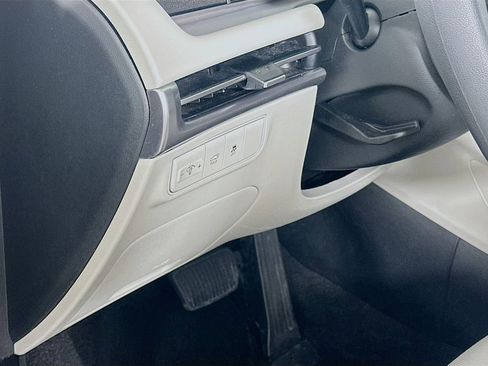 Certified 2025 Hyundai Tucson SEL image 10