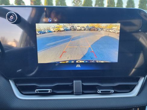 New 2026 Chevrolet Equinox LT w/ Convenience Package II image 33