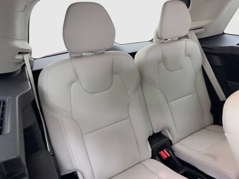 Used 2020 Volvo XC90 T5 Momentum w/ Protection Package Premier FWD image 48