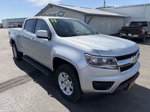 Used 2017 Chevrolet Colorado LT AWD/4WD image 5