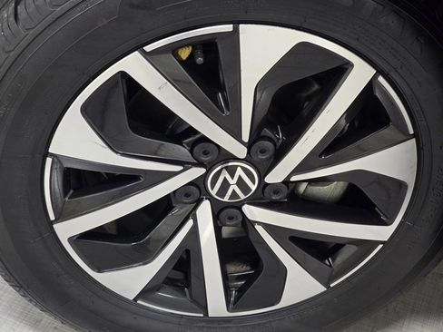 Used 2024 Volkswagen Jetta S image 7