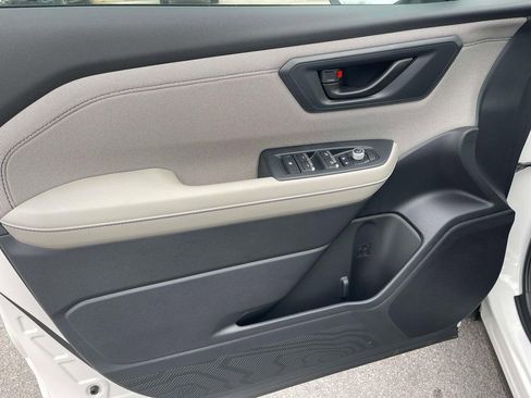 New 2025 Subaru Forester Premium image 20