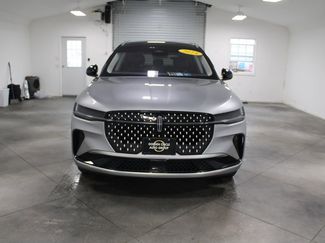 Used 2024 Lincoln Nautilus Reserve video 3