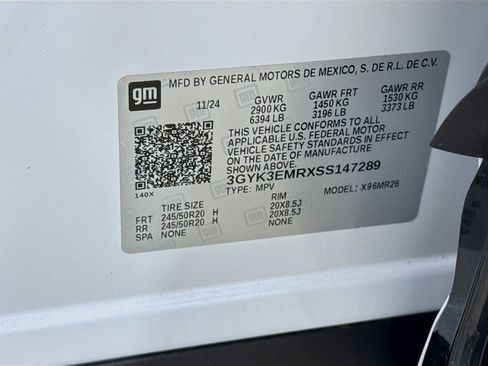 Used 2025 Cadillac Optiq Sport 1 AWD/4WD image 36