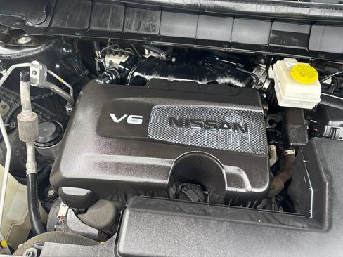 Used 2022 Nissan Pathfinder SL w/ SL Premium Package FWD image 11