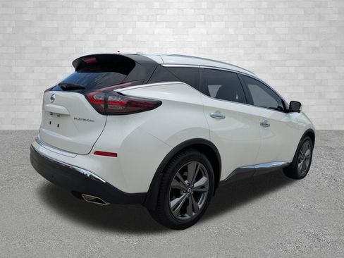 Used 2019 Nissan Murano Platinum FWD image 2
