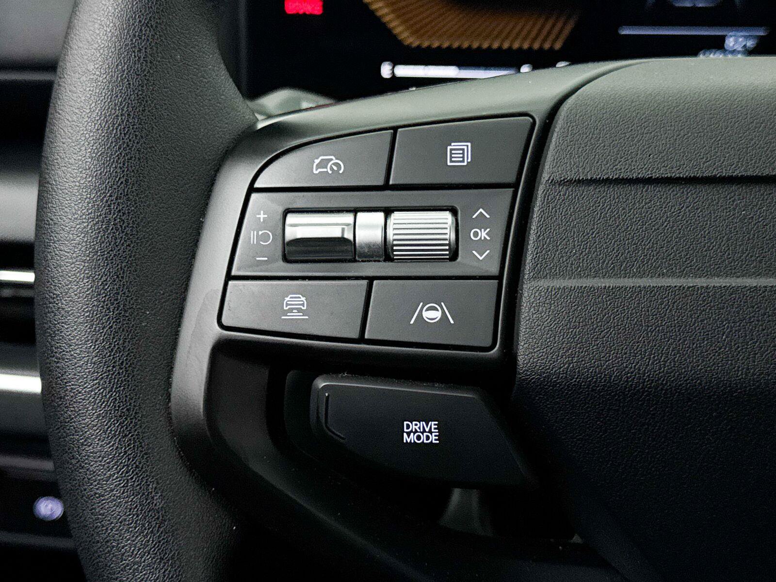 Used 2025 Kia K4 FWD image 32