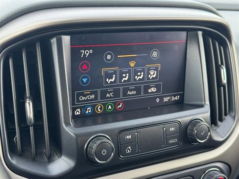 Used 2022 Chevrolet Colorado Z71 w/ Safety Package image 25