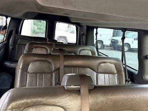 Used 2019 Chevrolet Express 3500 LS RWD image 33