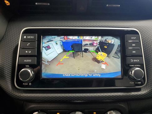 New 2025 Nissan Kicks Play S image 8