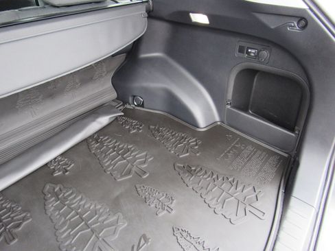 Used 2025 Toyota RAV4 Woodland Edition AWD/4WD image 42