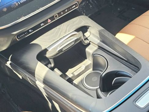 New 2026 Mercedes-Benz E 450 4MATIC Sedan image 32