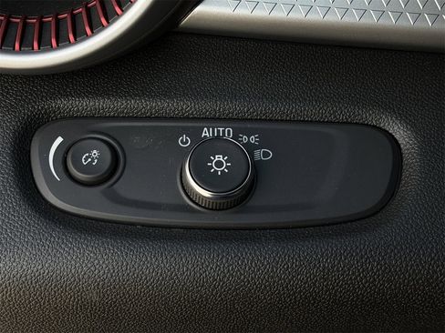 Certified 2024 Chevrolet Trax RS w/ Driver Confidence Package image 22