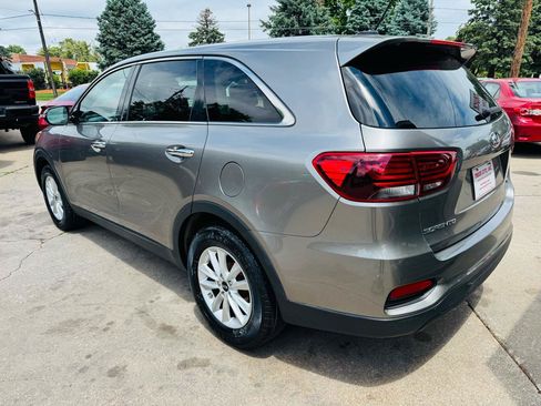 Used 2019 Kia Sorento FWD image 5