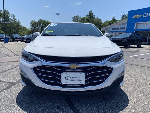 Used 2023 Chevrolet Malibu LT FWD image 2