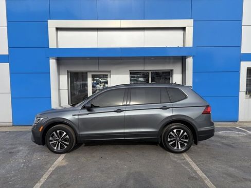 Used 2022 Volkswagen Tiguan S image 4