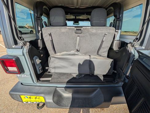 Used 2024 Jeep Wrangler Sport S image 24