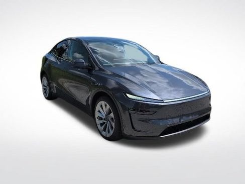 Used 2026 Tesla Model Y Long Range AWD/4WD image 7