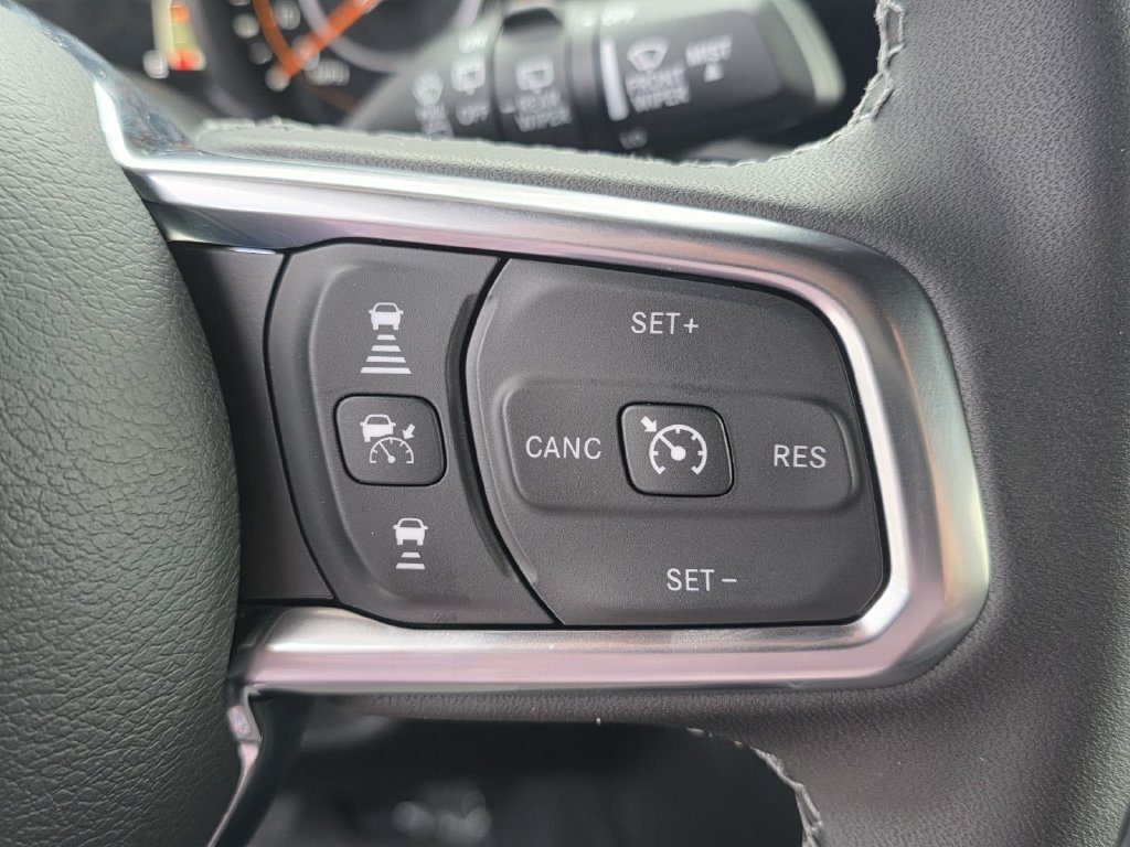 New 2026 Jeep Wrangler Unlimited Sahara AWD/4WD image 31