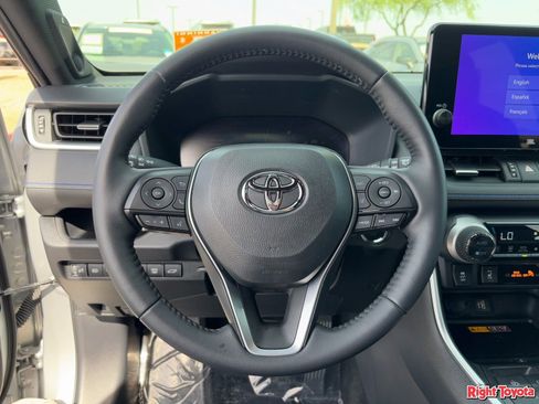 Used 2023 Toyota RAV4 XSE AWD/4WD image 20