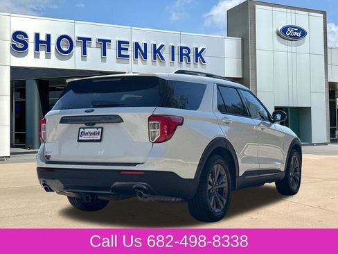 Used 2022 Ford Explorer XLT w/ Equipment Group 202A RWD image 8