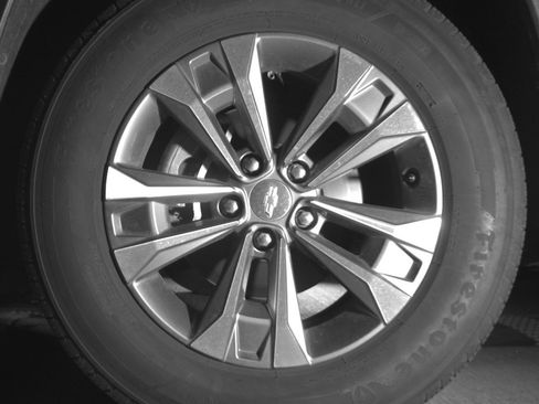 Used 2025 Chevrolet Equinox LT FWD image 12