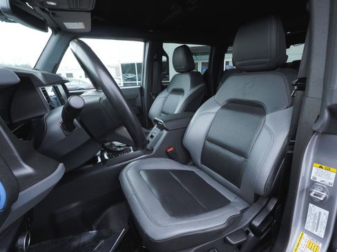 Used 2024 Ford Bronco Black Diamond w/ Sasquatch Package image 35