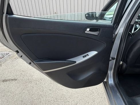 Used 2015 Hyundai Accent GS FWD image 16