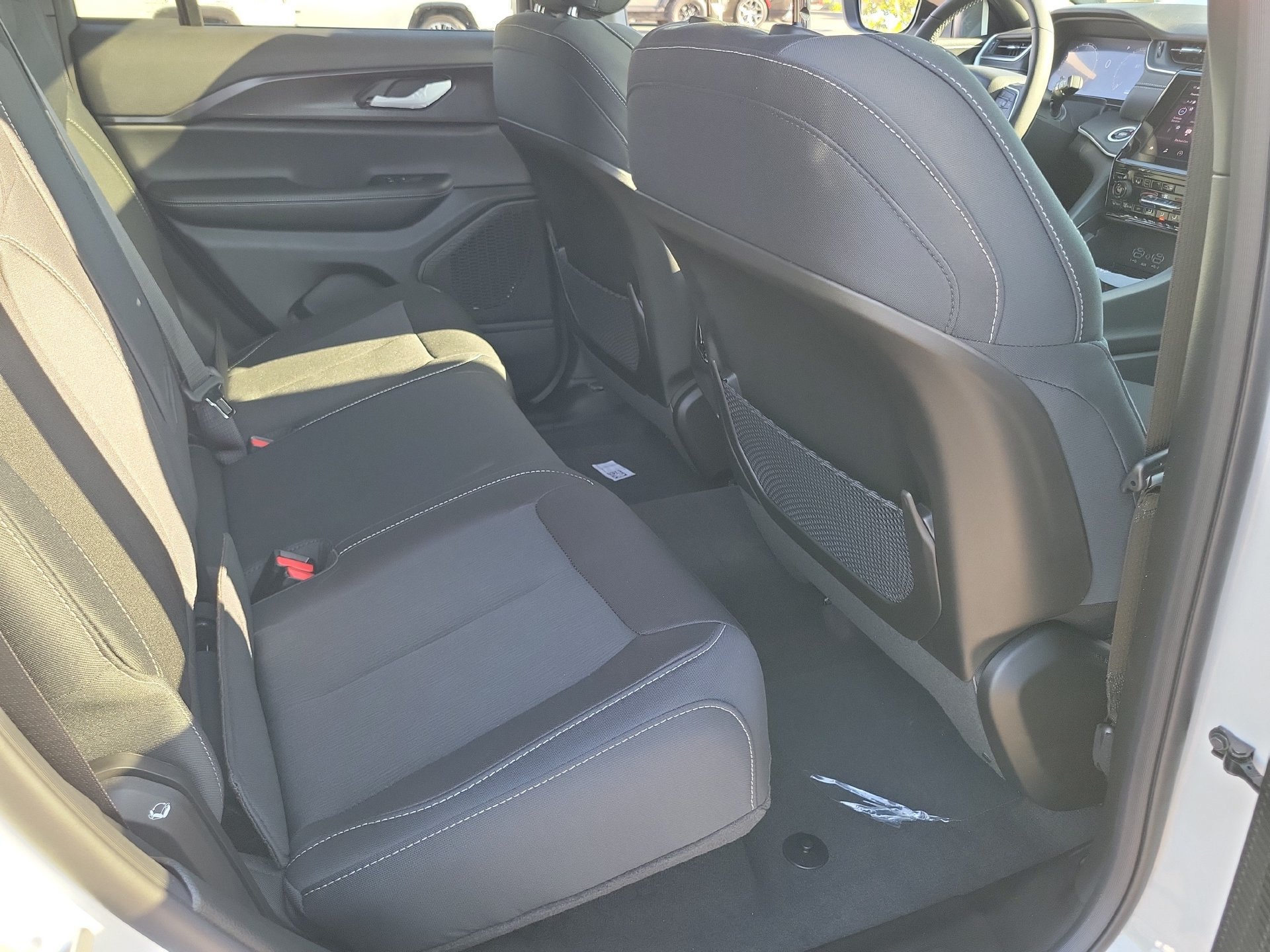 New 2026 Jeep Grand Cherokee Laredo X AWD/4WD image 16
