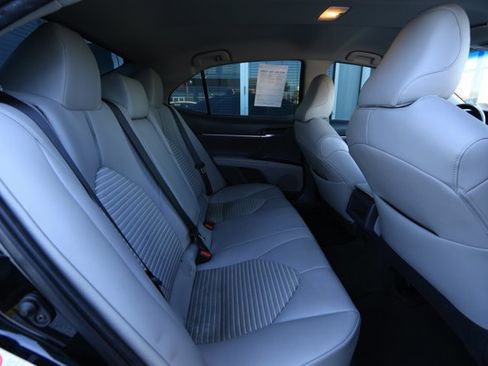 Used 2019 Toyota Camry SE image 26