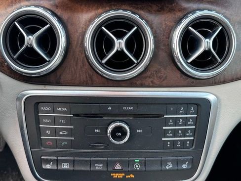Used 2016 Mercedes-Benz GLA 250 GLA 250 image 17