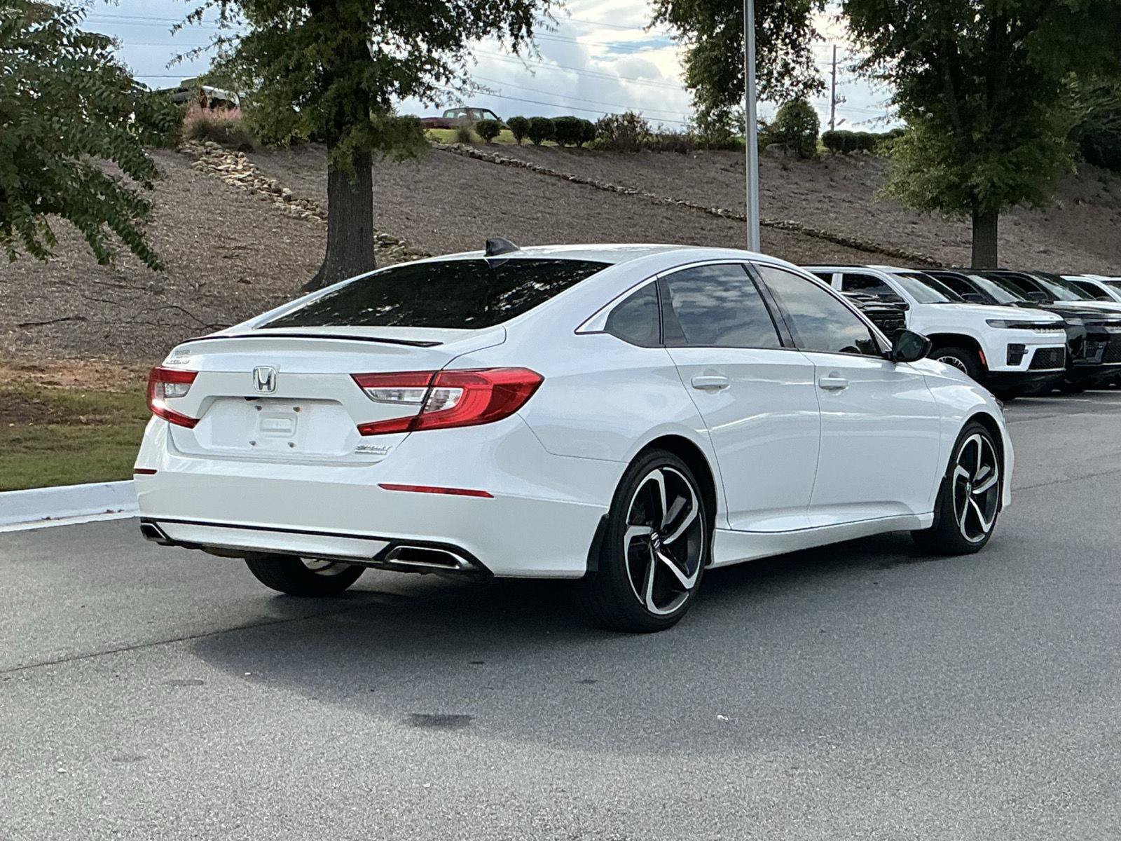 Used 2022 Honda Accord Sport Special Edition image 5