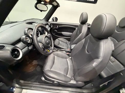 Used 2012 MINI Cooper Convertible image 20