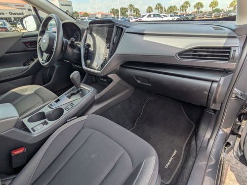 Used 2025 Subaru Crosstrek 2.0i Premium image 14