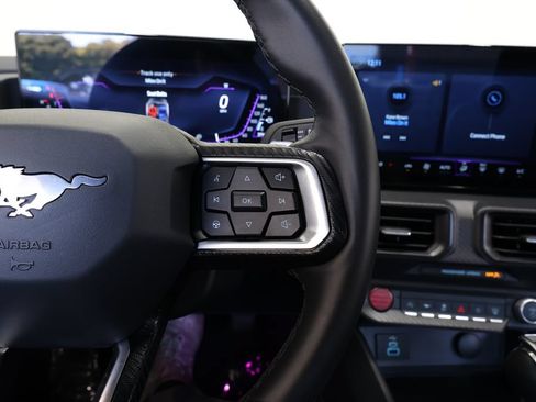 Used 2025 Ford Mustang GT RWD image 21